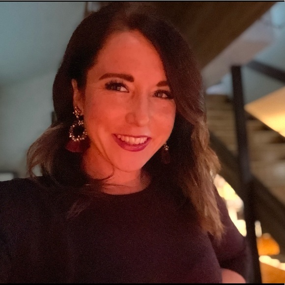 Meet your Posh Ambassador, Elizabeth - Picture 5 of 15